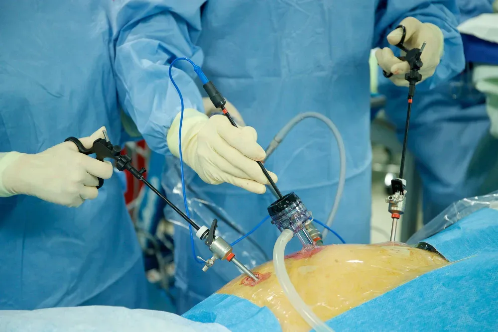 Corrección de hernias inguinales
